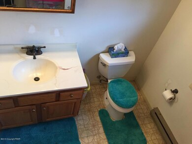 2772 Rising Hill Dr, Saylorsburg, PA 18353 - photo 6