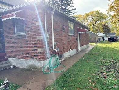 1923 Cudaback Ave, Niagara Falls, NY 14303 - photo 3