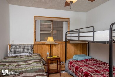 10-Master Bedroom-ELKO4856-Edit