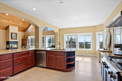 14-web-or-mls-Skylight - Mandi-39