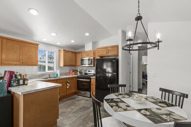 22_11211483_163677_163677-EI-122