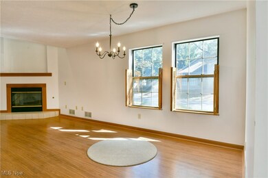 106 N Aspen Ct unit 4, Warren, OH 44484 - photo 5