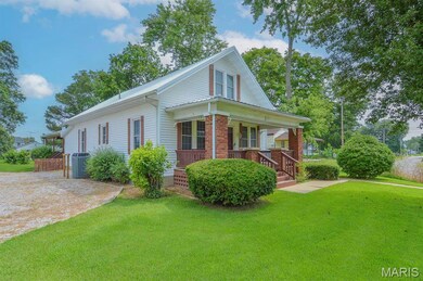 203 W 1st St, Ellis Grove, IL 62241 - photo 2