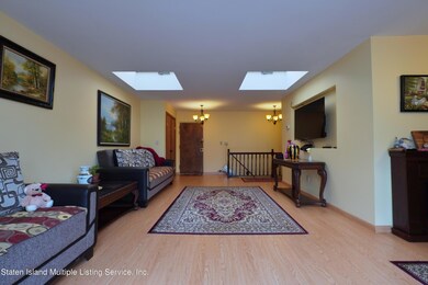 3465 Amboy Rd unit 4J, Staten Island, NY 10306 - photo 7