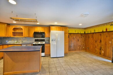 36 Bernice Ave, Woonsocket, RI 02895 - photo 7