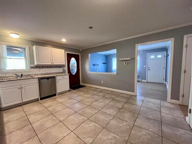 4 Myrtle St, Westbrook, ME 04092 - photo 3