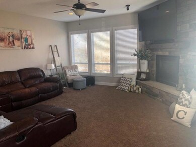 Living Room with Fireplace<|>Public<|>