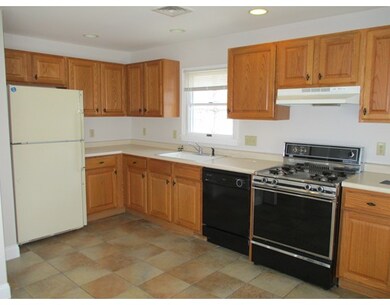 345 Linwood1 unit 1, Newton, MA 02460 - photo 3