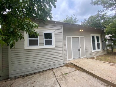 1330 W Morton St, Denison, TX 75020 - photo 4