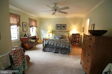 6801 Wild Rose Ct, Springfield, VA 22152 - photo 6