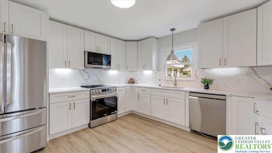 960 Yorkshire Rd, Bethlehem, PA 18017 - photo 6