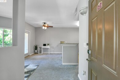 4200 E Commerce Way unit 2523, Sacramento, CA 95834 - photo 2