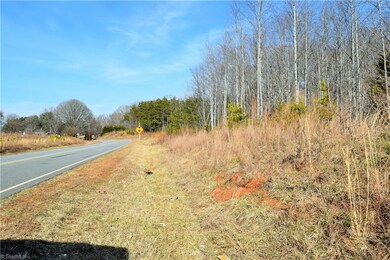 View from Spotswood Rd to intersection US-158