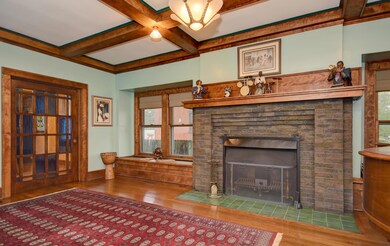 Living Room (4)