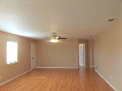 300 Kathy Ln, Granbury, TX 76049 - photo 5