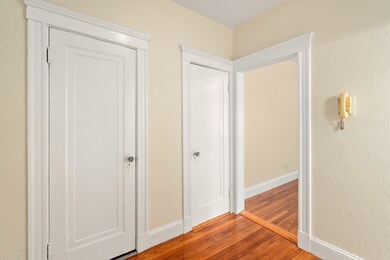 40 Linnaean St unit 11, Cambridge, MA 02138 - photo 7