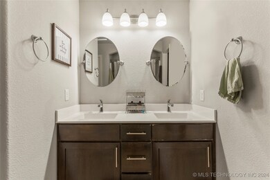 3404 W Charlotte St, Broken Arrow, OK 74011 - photo 4