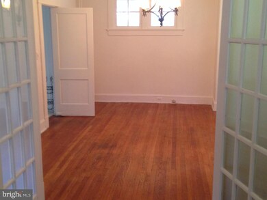 4902 Ross Rd, Baltimore, MD 21214 - photo 4