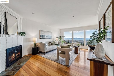 946 Creston Rd, Berkeley, CA 94708 - photo 4