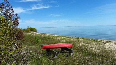 300 ft. deeded lakefront