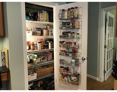 81 Elmshade Dr, Uxbridge, MA 01569 - photo 4