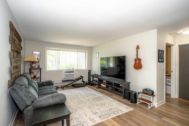 1461 N Winslowe Dr unit 101, Palatine, IL 60074 - photo 2