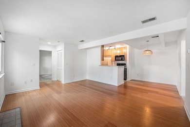 272 Alexandra Dr unit 2, Mount Pleasant, SC 29464 - photo 3