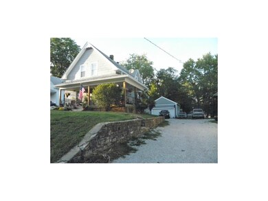 Detached Garage