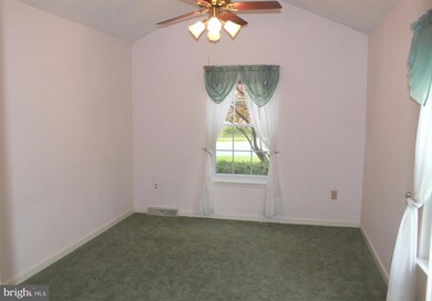 1586 Brimfield Cir, Sykesville, MD 21784 - photo 5
