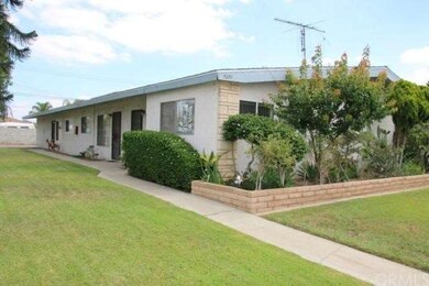 Front of Building. All Unit front doors face the g