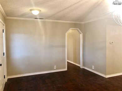 1547 Malcolm Ln, Wichita Falls, TX 76302 - photo 3
