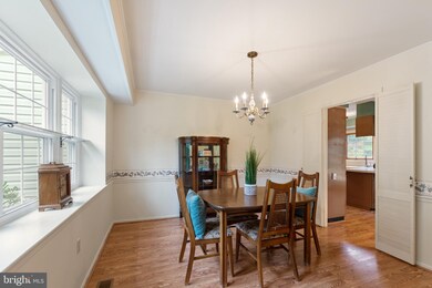 12901 Beechtree Ln, Bowie, MD 20715 - photo 2