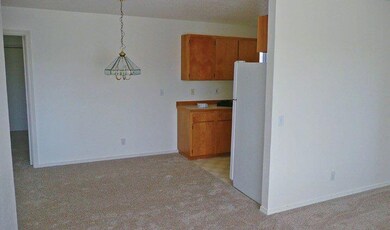 1073 NE Hidden Valley Dr, Bend, OR 97701 - photo 6