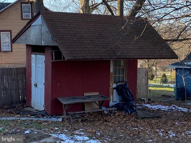 1439 Mount Laurel Rd, Temple, PA 19560 - photo 5