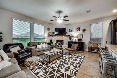 1546 Grassy Meadows Dr, Joshua, TX 76058 - photo 7