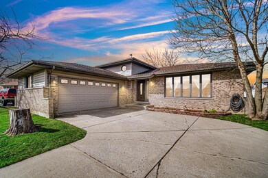 10016 Fillmore Ct, Crown Point, IN 46307 - photo 2