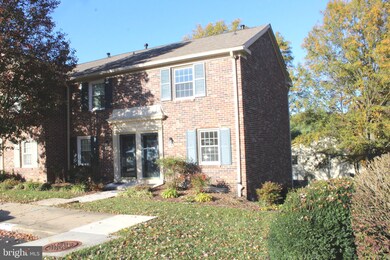 8400 Penshurst Dr unit 583, Springfield, VA 22152 - photo 2