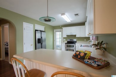 340 Camden Cove Cir, Calera, AL 35040 - photo 6