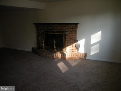 unlisted-address, Fort Washington, MD 20744 - photo 2