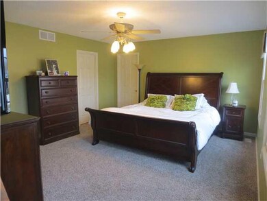 Master Bedroom Spacious Master has en suite full b