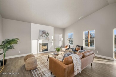 09-8302 N Oak Court-009