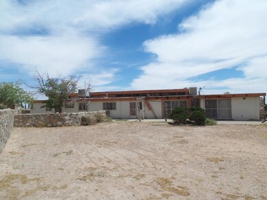 2323 Savannah Ave, El Paso, TX 79930 - photo 4