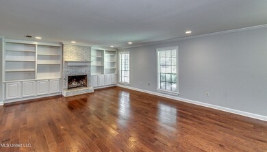 1103 Martin Dr-19