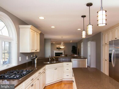 2016 Advisory Ct, Sykesville, MD 21784 - photo 6