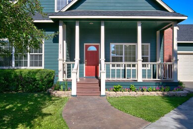 2275 NE Nuttail Ct._003