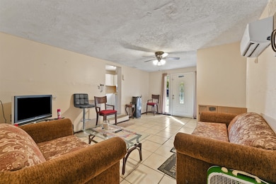 1608 Maiden Ln, Richmond, TX 77469 - photo 5