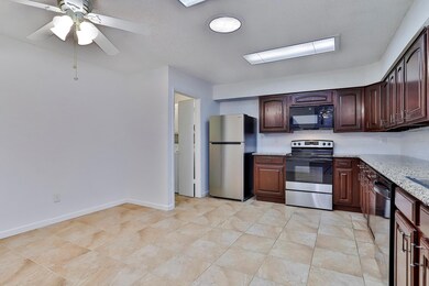 617 Spring Forest Dr, Bedford, TX 76021 - photo 4