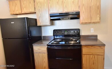 811 E Prince Rd unit 205, Tucson, AZ 85719 - photo 5
