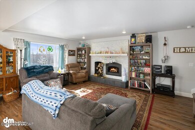 06-Living Room_ETL7749