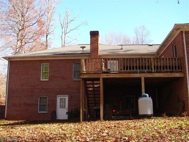 3129 Creekridge Dr, Asheboro, NC 27205 - photo 7